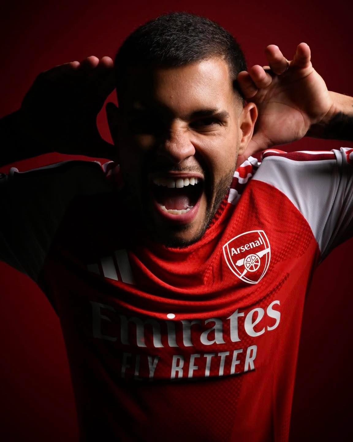 OFFICIAL: Bruno Guimarães Joins Arsenal in £75m Transfer as Midfielder Signs Until June 2030